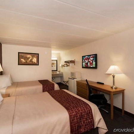 Avid Hotel 斯汤顿 外观 照片